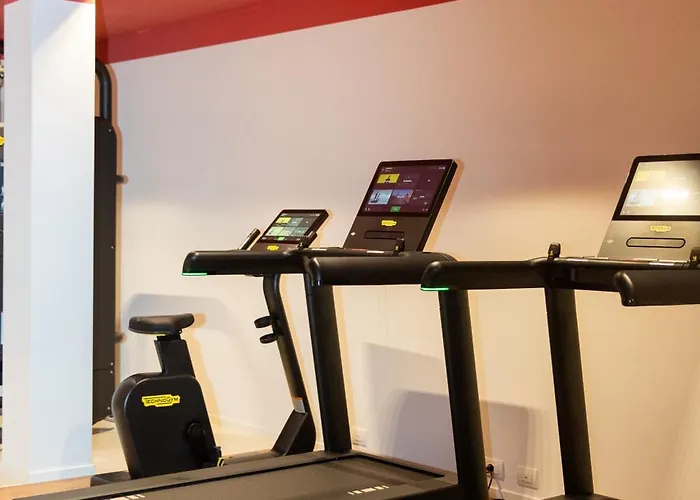 Cala Ponte, A Tribute Portfolio