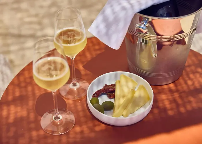 Cala Ponte, A Tribute Portfolio Hotel